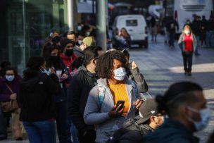 Informe Epidemiológico: Cinco comunas de la Región Metropolitana sobrepasan los mil casos activos