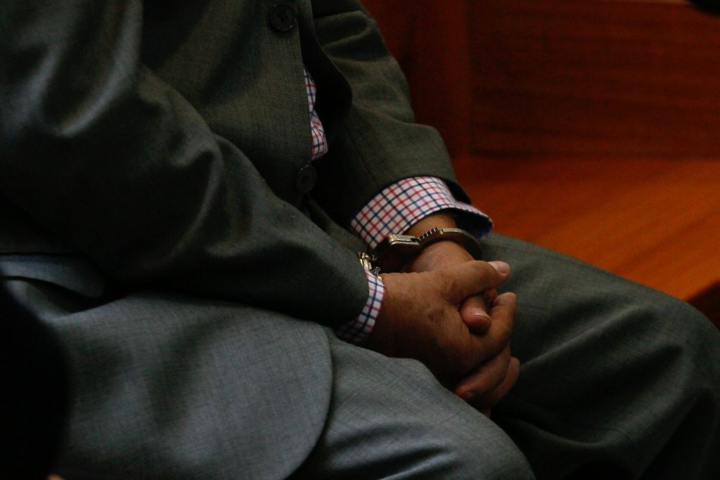 Condenan a imputado que intentó lanzar a su pareja desde un piso 16