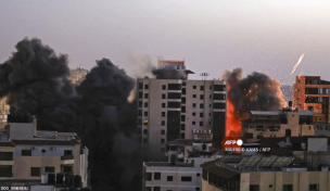 VIDEO | Así fue el momento cuando un edificio de 13 pisos en la Franja de Gaza fue destruido por cohete israelí