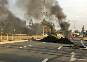 Se reportan nuevas barricadas en Los Álamos, provincia de Arauco