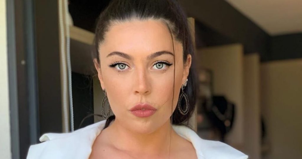 “Me llama la atención…”: Daniela Aránguiz frenó a periodista que se refirió a Mago Valdivia