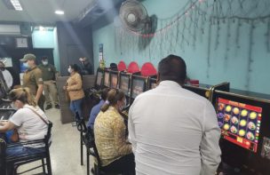 Casinos clandestinos: fiscalización en barrio Franklin deja un saldo de 29 detenidos