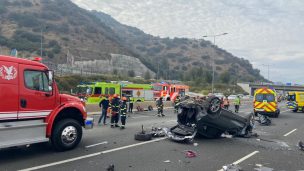 Dos personas heridas tras colisión en la Autopista Costanera Norte