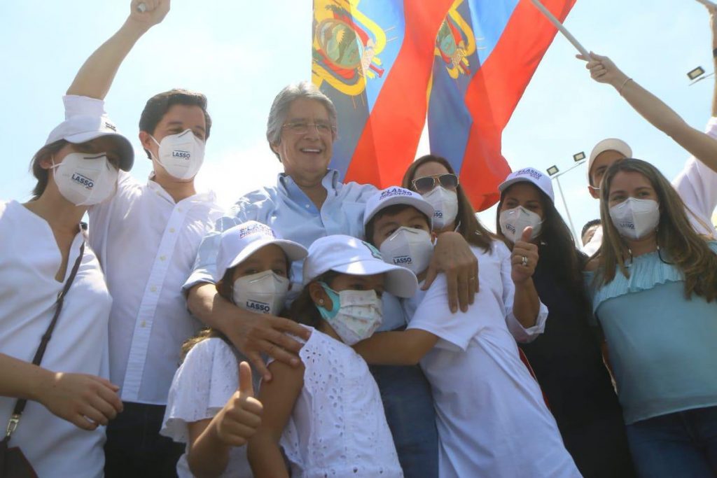 Ecuador: Guillermo Lasso asume presidencia con retos sociales y económicos pendientes
