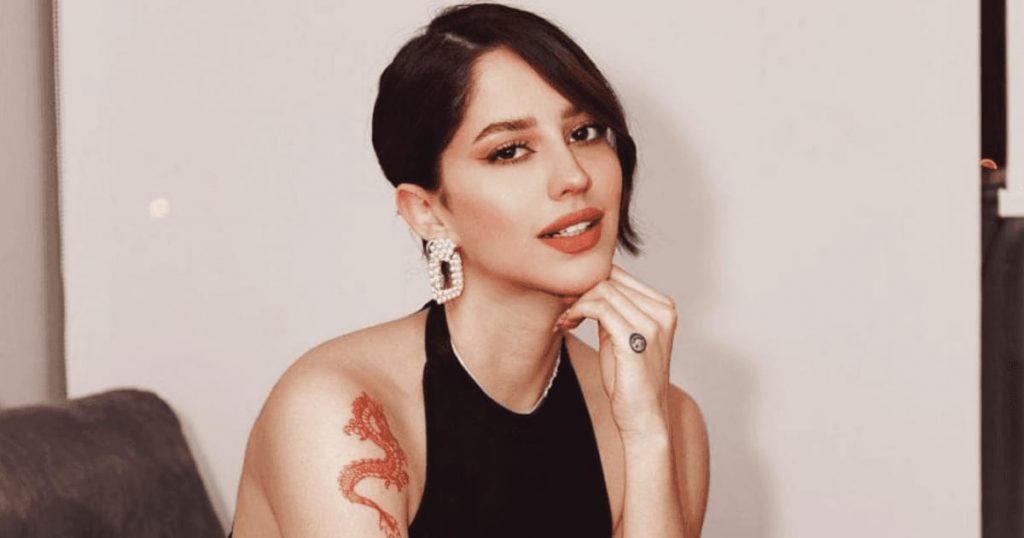 “Así tengo mi pancita”: Fernanda Figueroa enseñó su cuerpo a dos semanas de convertirse en madre