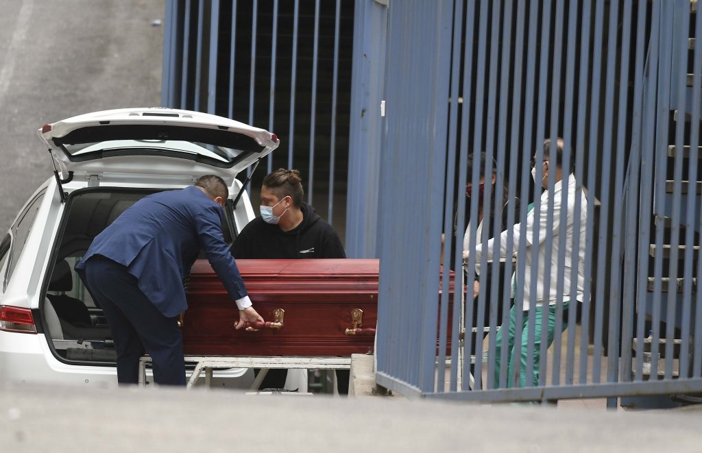 India supera los umbrales de los 28,5 millones de casos y más de 300 mil fallecidos