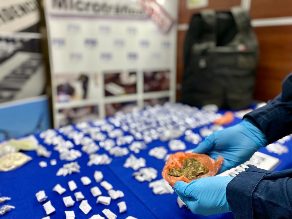 PDI La Calera detuvo a sujeto que trató de fugarse con 6.580 dosis de droga