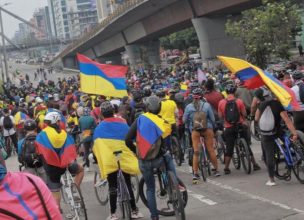 A ritmo de cumbia: Colombianos volvieron a las calles con masiva protesta este sábado