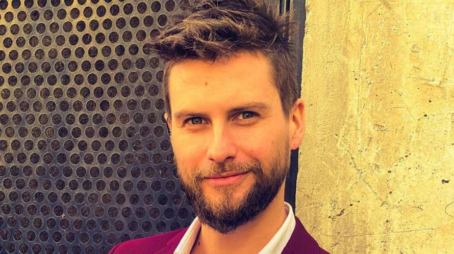 “Con razón tan guapo”: JP Cretton sorprende con el increíble parecido que mantiene con su papá