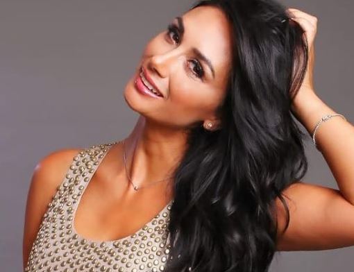 “Haciéndome la sexy y…”: Pamela Díaz registró común “chascarro” en pleno video de sus vacaciones