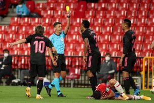 Ex árbitro advierte del rol que tendrá Gil Manzano en partido de Chile: 