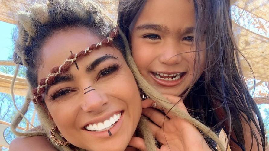 Camila Recabarren recibió especial regalo de su hija en el Día del Padre: “Quizás cumplo los dos roles al mismo tiempo”