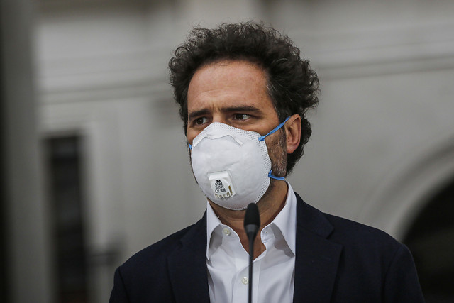 Hernán Larraín Matte: “Sería un error si un grupo cree que puede pasar la aplanadora e imponerle una Constitución de izquierda a toda la sociedad”