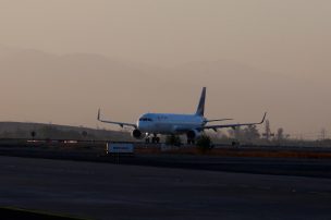 Avión de Latam presentó problemas en el aterrizaje en el Aeropuerto de Santiago