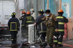 Tres fallecidos dejó incendio en vivienda de la comuna de Recoleta