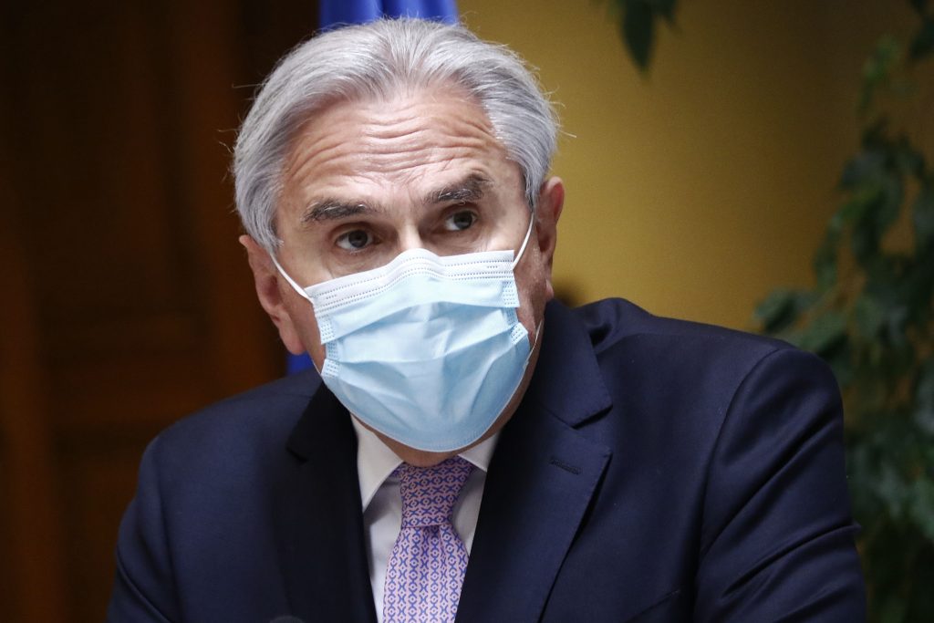 “Las pymes quieren trabajar”: Senador Moreira critica demora del Gobierno para hacer cambios en el plan Paso a Paso