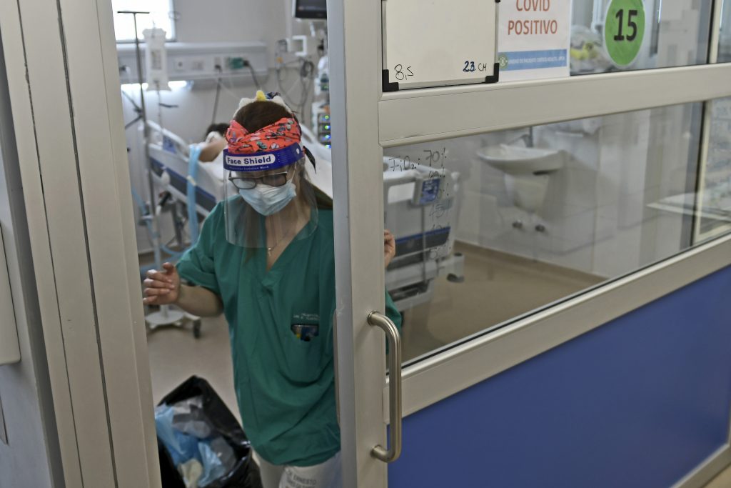 La OMS destaca la reducción de contagios y muertes por Covid-19