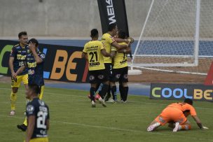 Primera B: Deportes Iquique recupera terreno tras golear y Barnechea sale del fondo