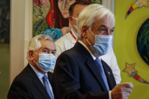 Presidente Piñera se reúne con sociedades médicas en La Moneda