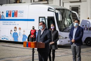 Gobierno invierte $900 millones para apoyar la vacunación con 10 buses y 20 vehículos de traslado