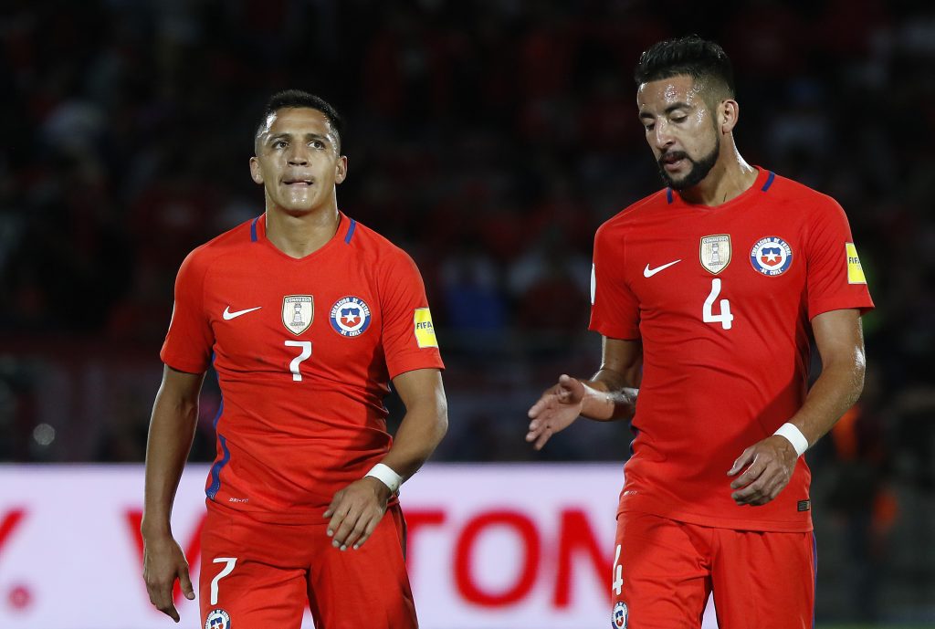 “¡Volví, volví!”: Alexis Sánchez viajó con la Roja y podría sumar minutos ante Brasil