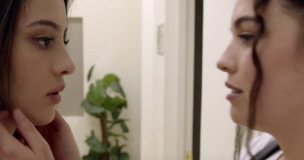 Seguidores de “Edificio Corona” festejaron escena romántica entre Rubí y Macarena