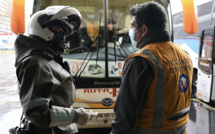 Autoridades fiscalizan terminales de buses en Estación Central y entregan recomendaciones en el inicio de los cordones sanitarios en la RM