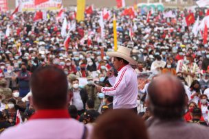 Pedro Castillo asumirá la presidencia de Perú este miércoles