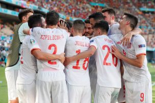 España espantó todas las dudas y selló su clasificación con goleada