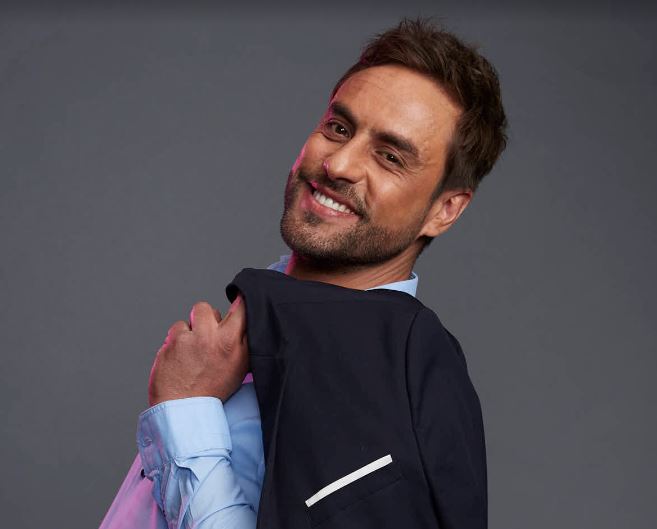 Álvaro Gómez no solo será actor en “La torre de Mabel”: Debutará cantando tema propio y destacará en su banda sonora