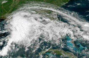 Tormenta tropical Claudette amenaza con fuertes lluvias e inundaciones costa sureste de EE.UU.
