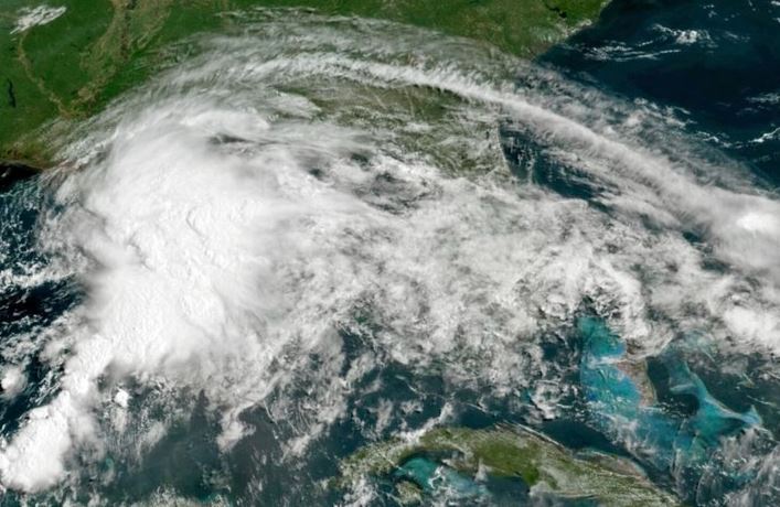 Tormenta tropical Claudette amenaza con fuertes lluvias e inundaciones costa sureste de EE.UU.