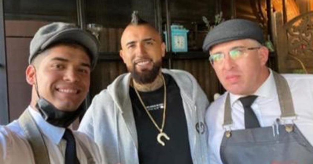 “Fue visto en un restaurante…”: Cecilia Gutiérrez entregó detalles sobre contagio de Arturo Vidal
