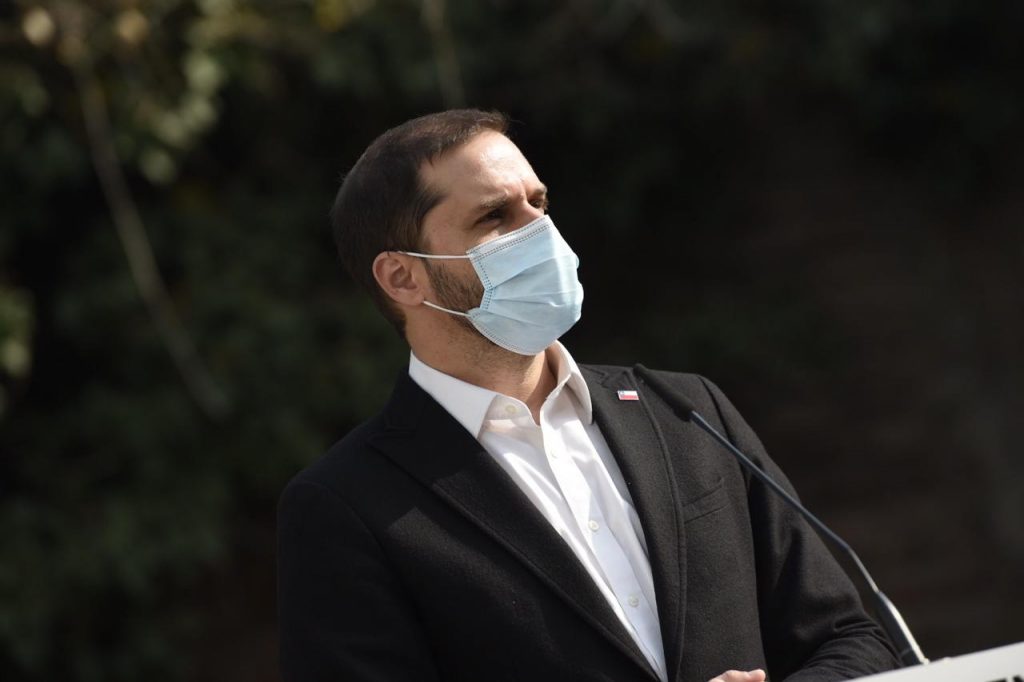 Jaime Bellolio sobre dichos de Baradit: “Esas expresiones no pueden ser parte de una democracia”