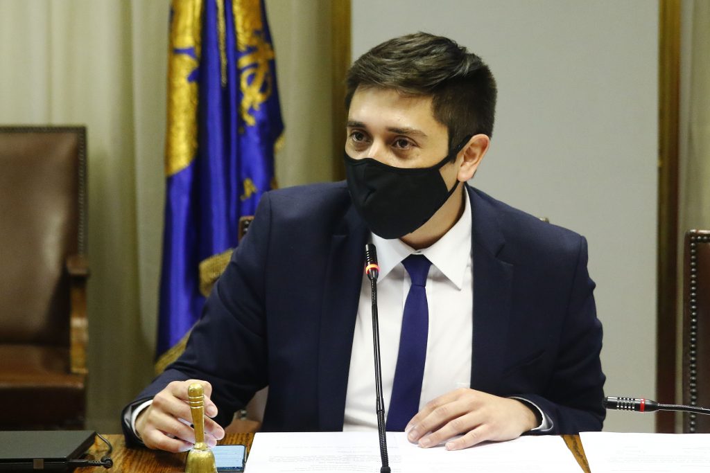 Diputado Calisto: “Vemos una excesiva concentración de la industria del gas”