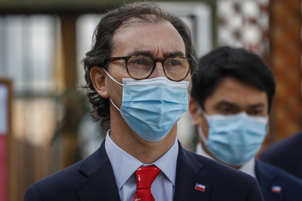 Ministro Figueroa por posible acusación constitucional en su contra: “Me tiene totalmente sin cuidado esta amenaza”