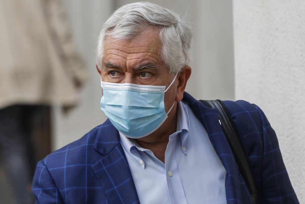 Ministro Paris criticó respaldo de Siches a Boric: “No creo que entre todos los médicos de Chile lo estén apoyando”