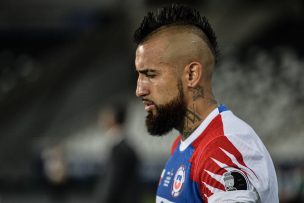 Arturo Vidal no escondió su tristeza por la eliminación y criticó el arbitraje de Loustau