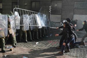 Convención: Carabineros reporta un policía lesionado y no hay detenidos por incidentes