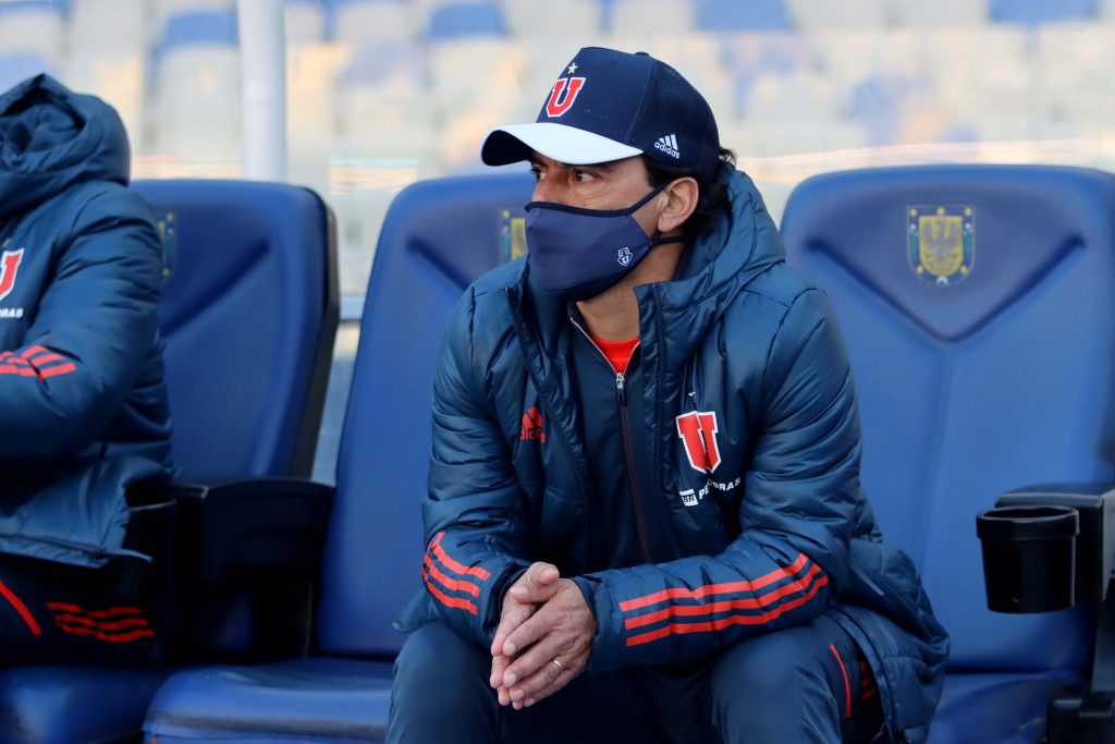 “Siento que Esteban Valencia lo está haciendo súper bien; tiene un excelente cuerpo técnico”