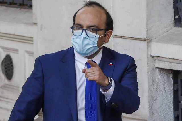 Subsecretario Pavez y críticas de la CC por falta de lugares para comer: “No está funcionando en el desierto de Atacama, está en el centro cívico de Santiago”