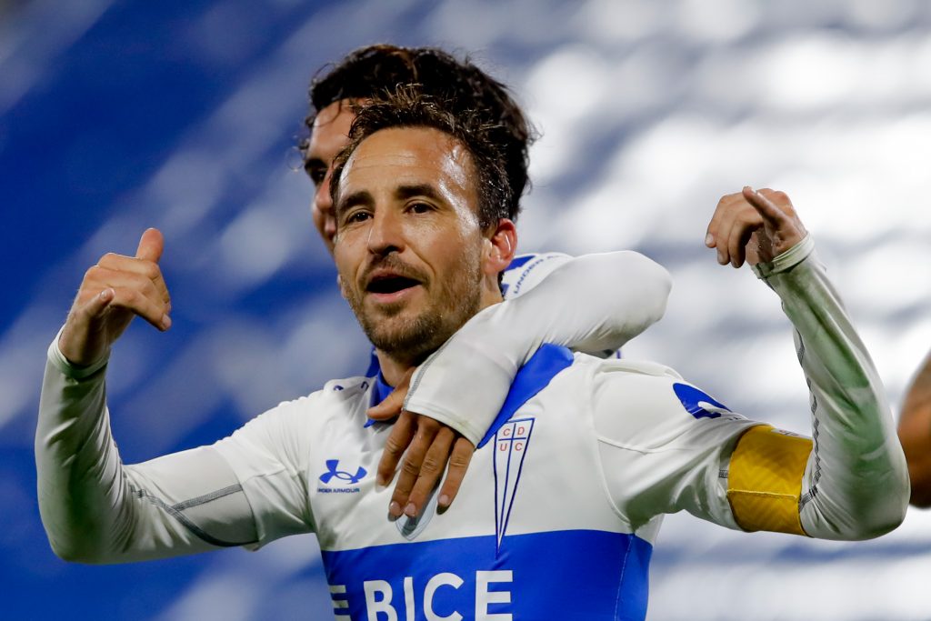 Universidad Católica golea a O’Higgins y se encumbra en la cima del torneo
