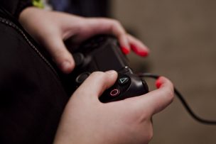 Niños aumentaron consumo de videojuegos con contenido violento durante pandemia