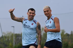 Gary Medel se integra al Bologna y en los próximos días decidirá su futuro