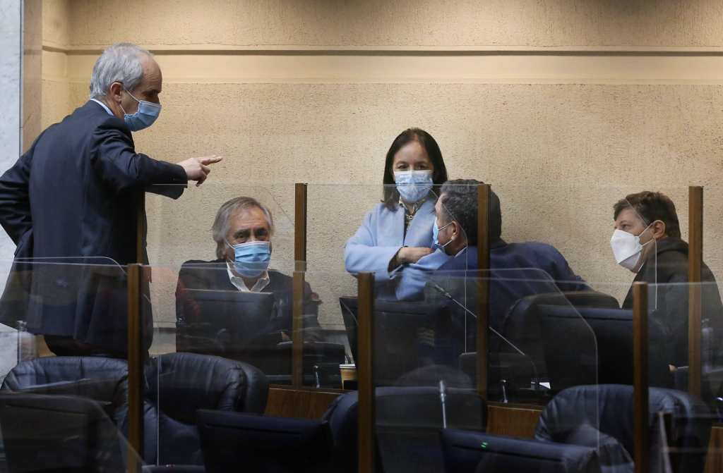 Senadores RN rechazan proyecto para indultar a detenidos en estallido social: “Es un sinsentido absoluto”