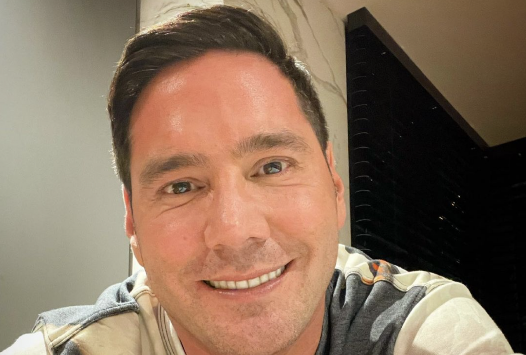 Pancho Saavedra hará su propia “franja”: candidatos presidenciales, incluido Jadue, participarán en Live con el comunicador
