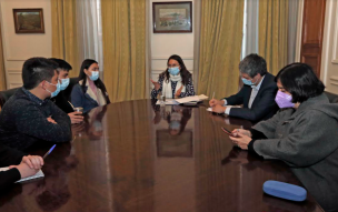 Alcaldesa de Santiago valora reunión con Centro de Estudiantes del Instituto Nacional