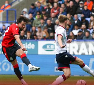 Ben Brereton sigue brillando y marca un doblete en amistoso del Blackburn Rovers