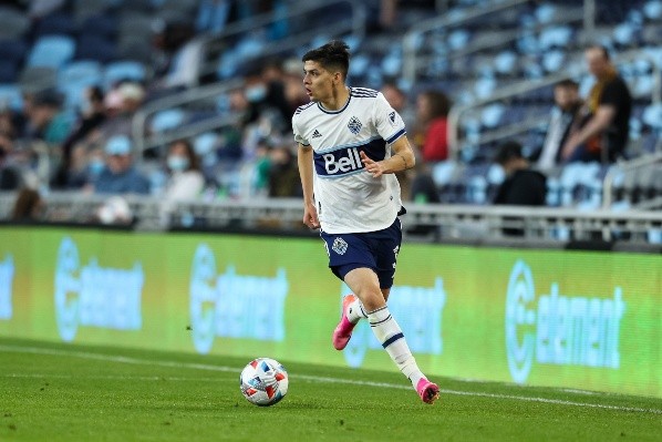 Ex jugador de Colo Colo reemplazará a Alphonso Davies en la selección de Canadá
