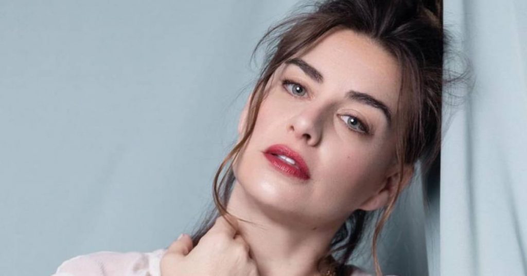 Ingrid Cruz deleita con fotografía de sus vacaciones en casa:”En traje de baño todo el día”